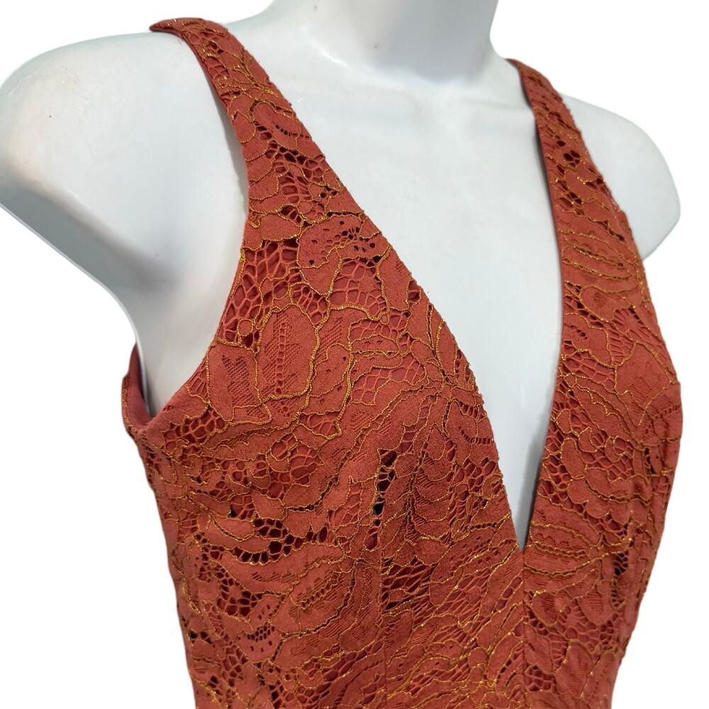 Dress the Population Burnt Orange Gold Lace Tiered V-Neck Midi Dress size S - Picture 12 of 16